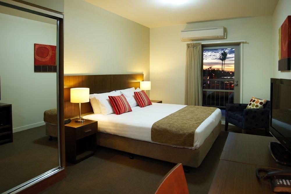 Quest Mildura Aparthotel Exterior photo