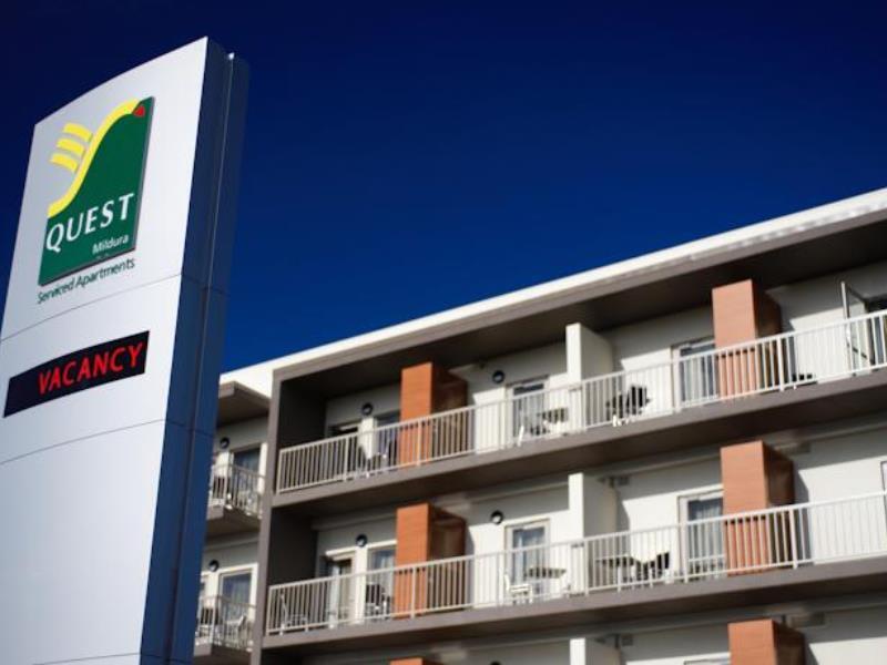 Quest Mildura Aparthotel Exterior photo