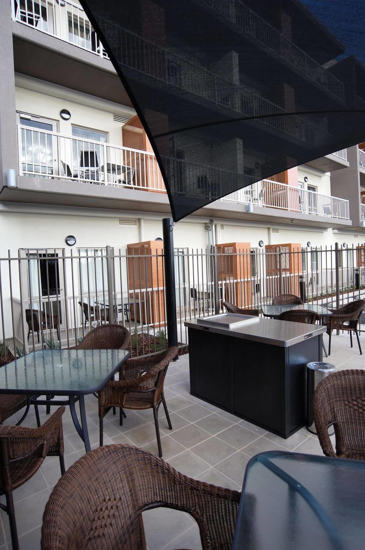 Quest Mildura Aparthotel Exterior photo